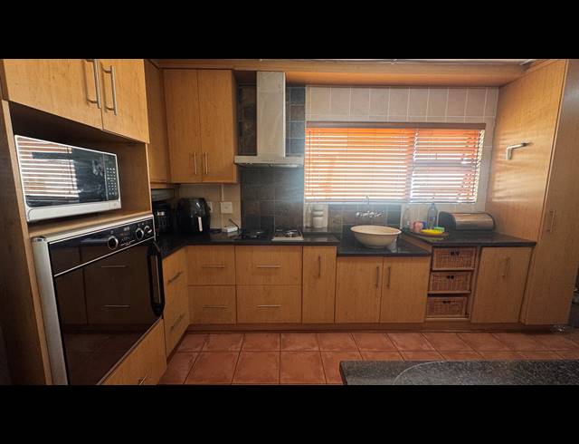 4 BEDROOM HOUSE FOR SALE IN MALMESBURY RURAL